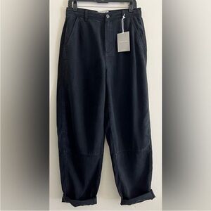 NWT Everlane The Chino in Buttersoft in Black Size 4